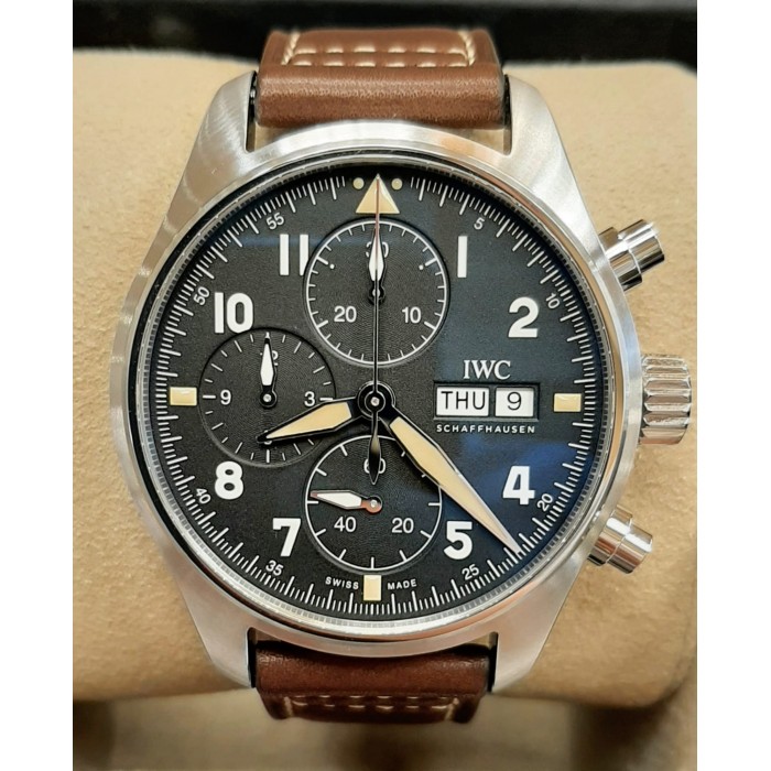 IWC Pilot's Watch Chronograph Spitfire black dial vintage NEW IW387903