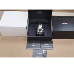 Tudor Black Bay Chrono 79360N