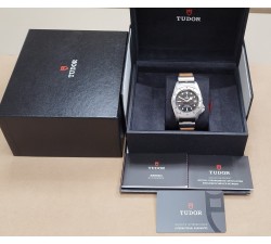 Tudor Black Bay P01 M70150