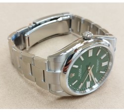 Rolex Oyster Perpetual 41 Green Dial New 2024 Full Set 124300