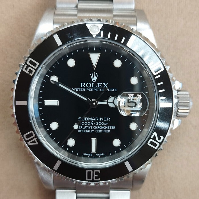 Rolex Submariner Date D serial 16610T