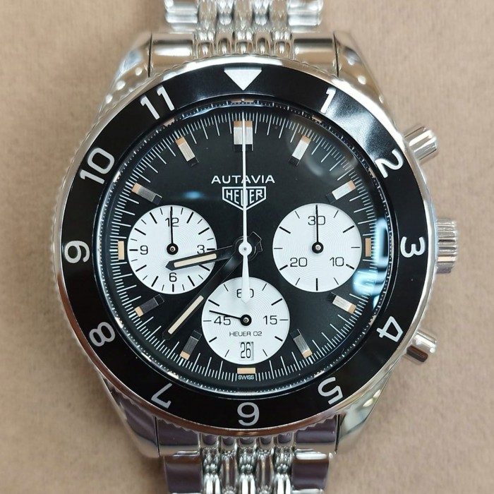 TAG Heuer Autavia Heritage Calibre Heuer 02 Like New 2024 CBE2110.BA0687