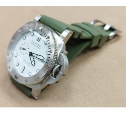 Panerai Submersible Quarantaquattro Bianco Like New PAM01226