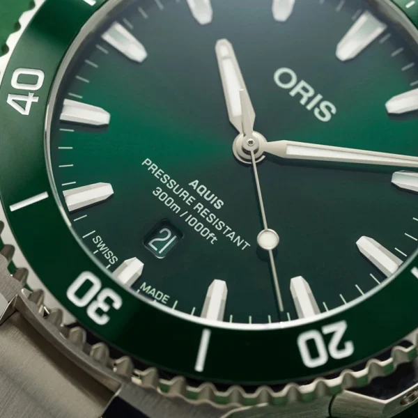 Oris Aquis Date 01 733 7789 4157-07 8 23 04PEB – Automatico 43,5 mm Quadrante Verde