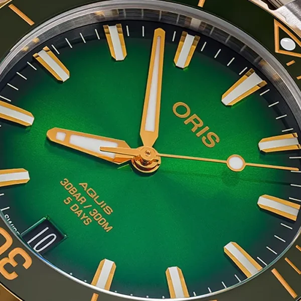Oris Aquis Date Calibre 400 01 400 7769 6357-07 8 22 09PEB – Automatico 41,5 mm Verde Bicolore